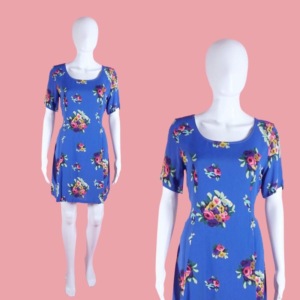 1990s Vintage BETSEY JOHNSON BOUQUET Print Mini Dress W/Adjustable Back Tie. S-M